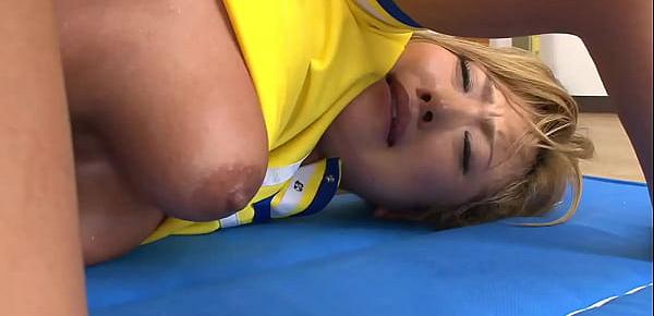 trendsVery cute japanese cheerleader gets a vibrator massage till she squirts like a waterfall